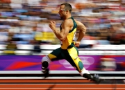 开云体育直播-完美之夜，戈贝尔如何用防守定义季后赛