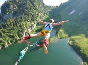 开云体育平台APP-布克末节狂飙19分，篮网最后时刻窒息防守险胜爵士