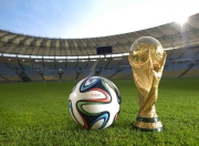 开云体育app-赛道上的绝对主宰，汉密尔顿驾驭阿斯顿马丁横扫哈斯车队