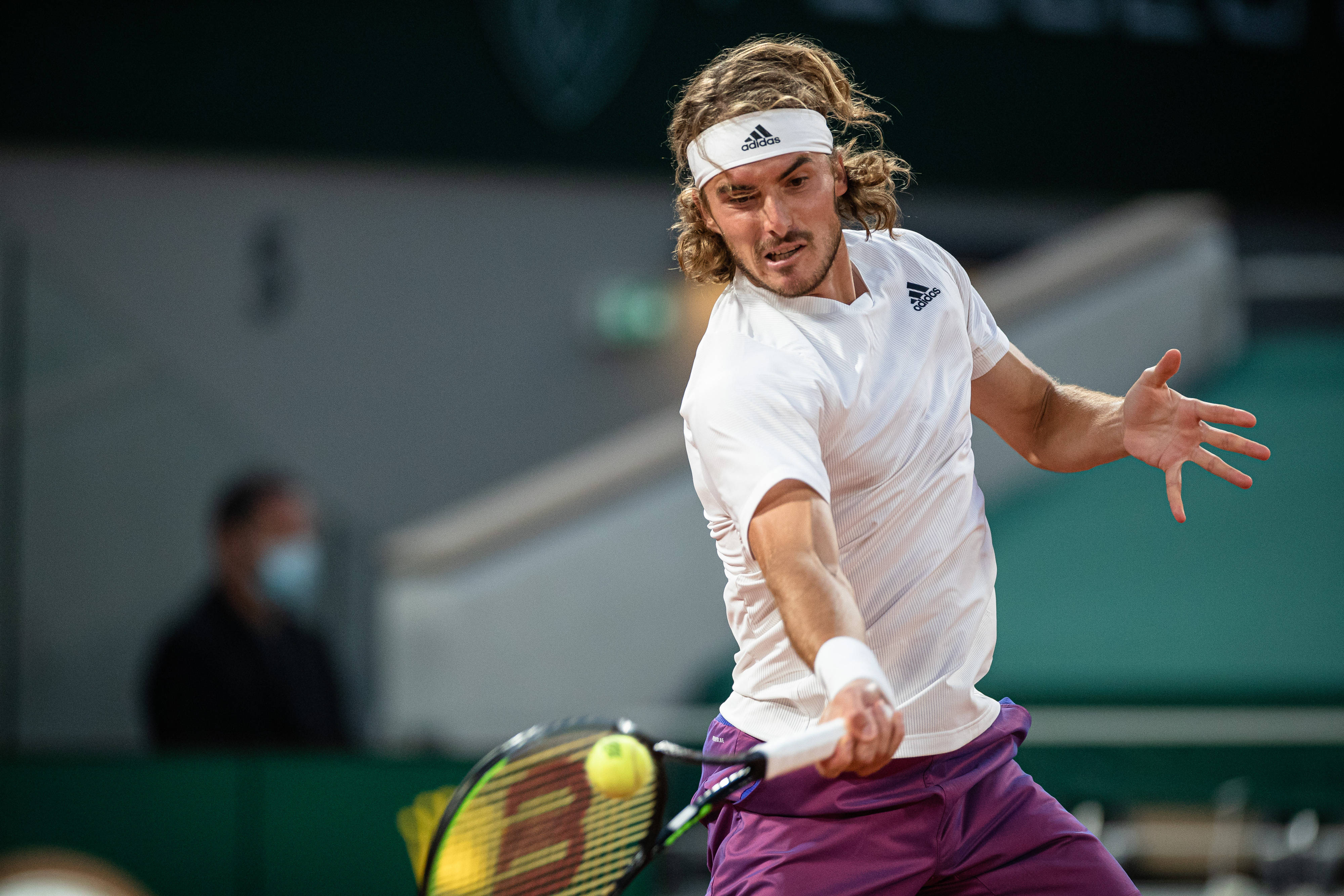 关于日本网球队绝地反击世界网球队，西西帕斯统治全场的信息