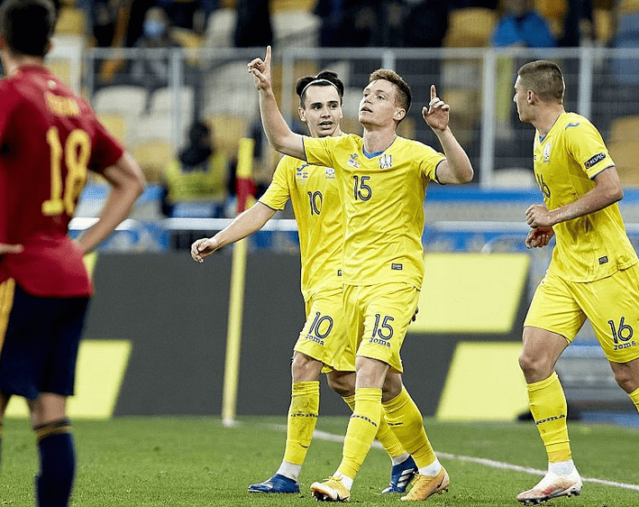 西班牙轻取胜局，波兰遭逢惨败！的简单介绍