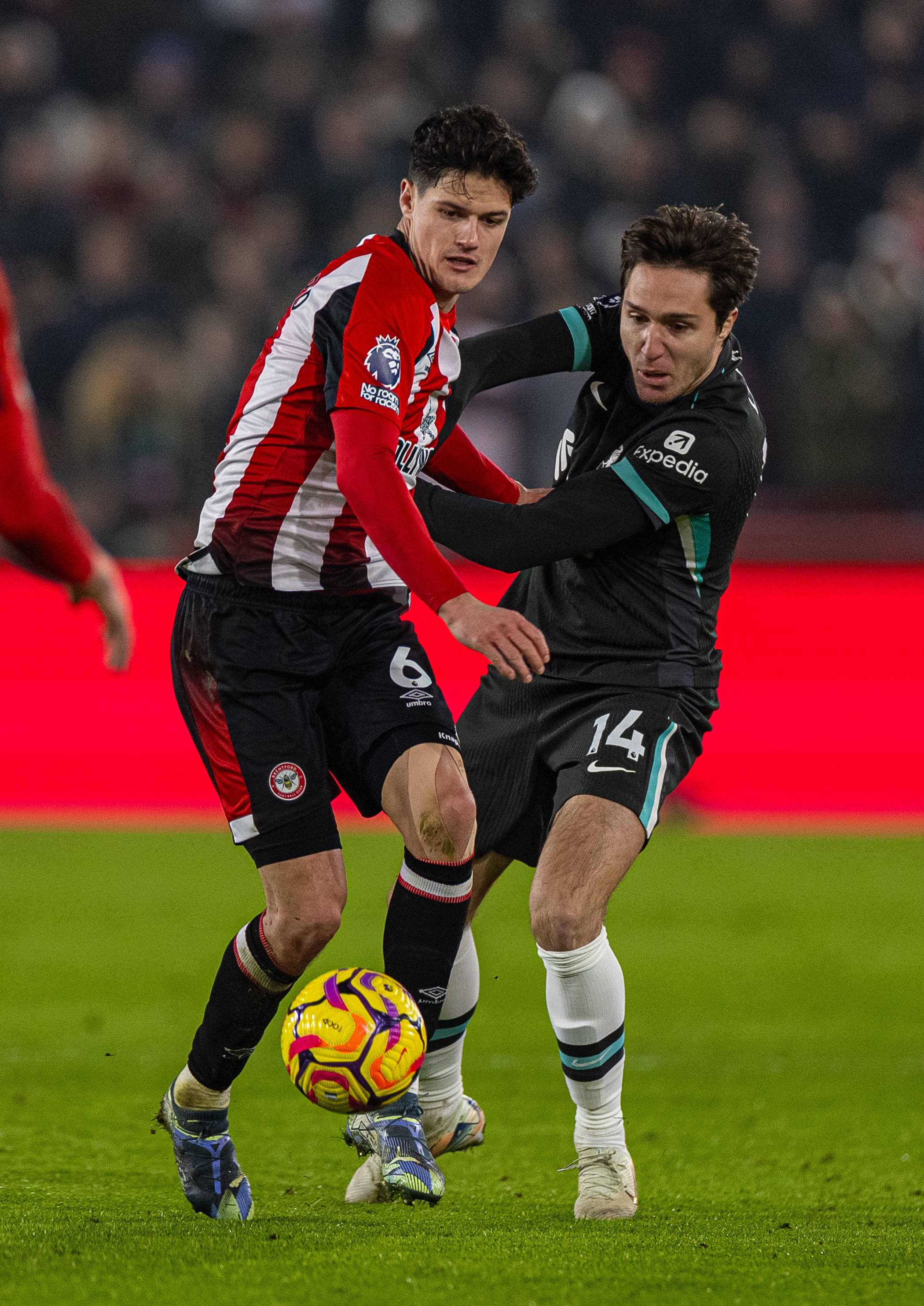 关于利物浦主场大胜沃特福德,领先积分榜的信息 关于利物浦主场大胜沃特福德,领先积分榜的信息