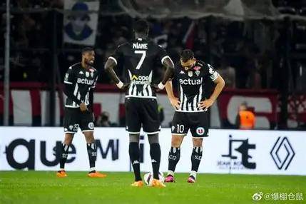 包含洛里昂将在客场对阵斯特拉斯堡，胜者晋级的词条