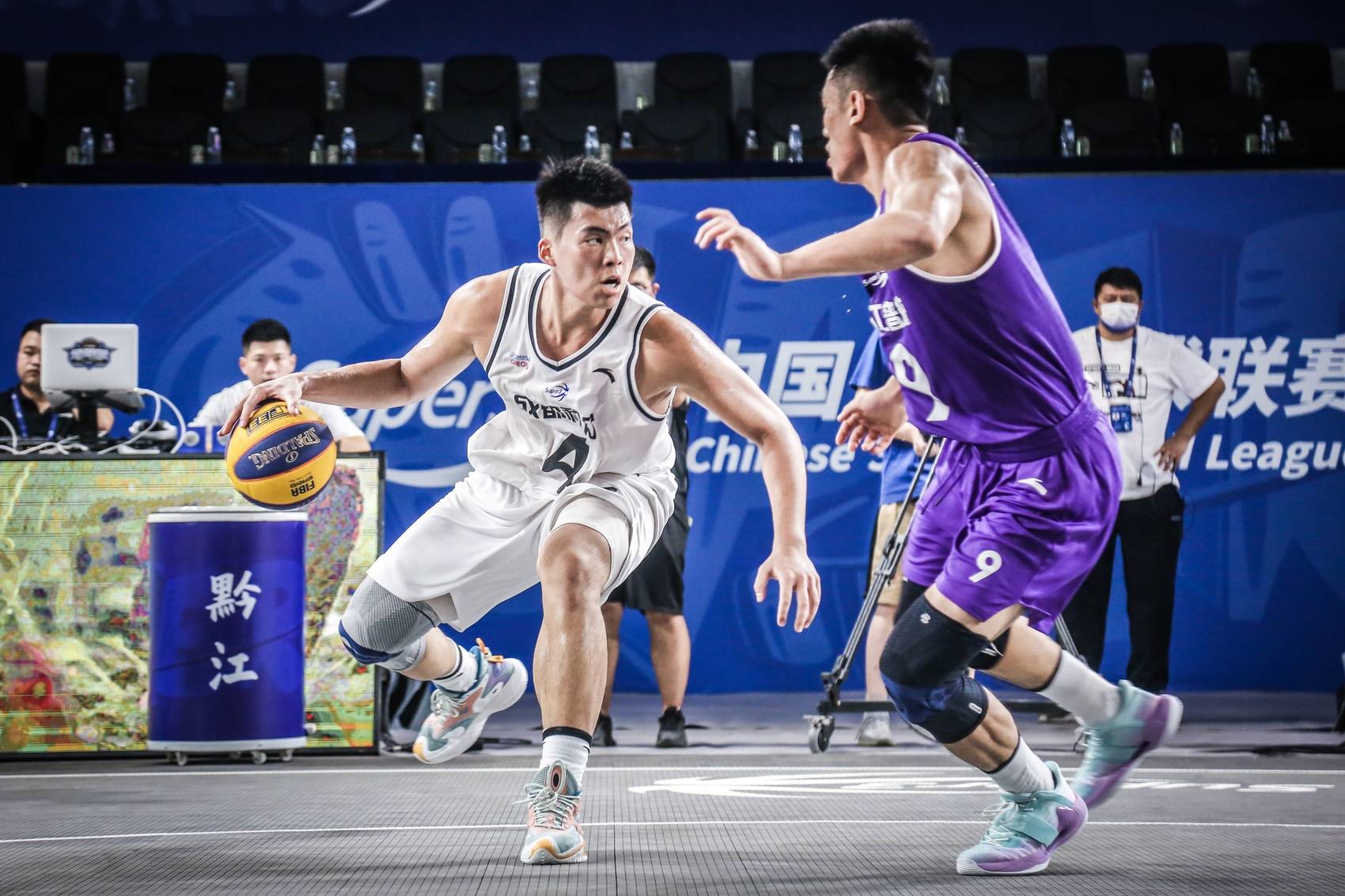 包含四川男篮冬训集结重点打造战术体能的词条