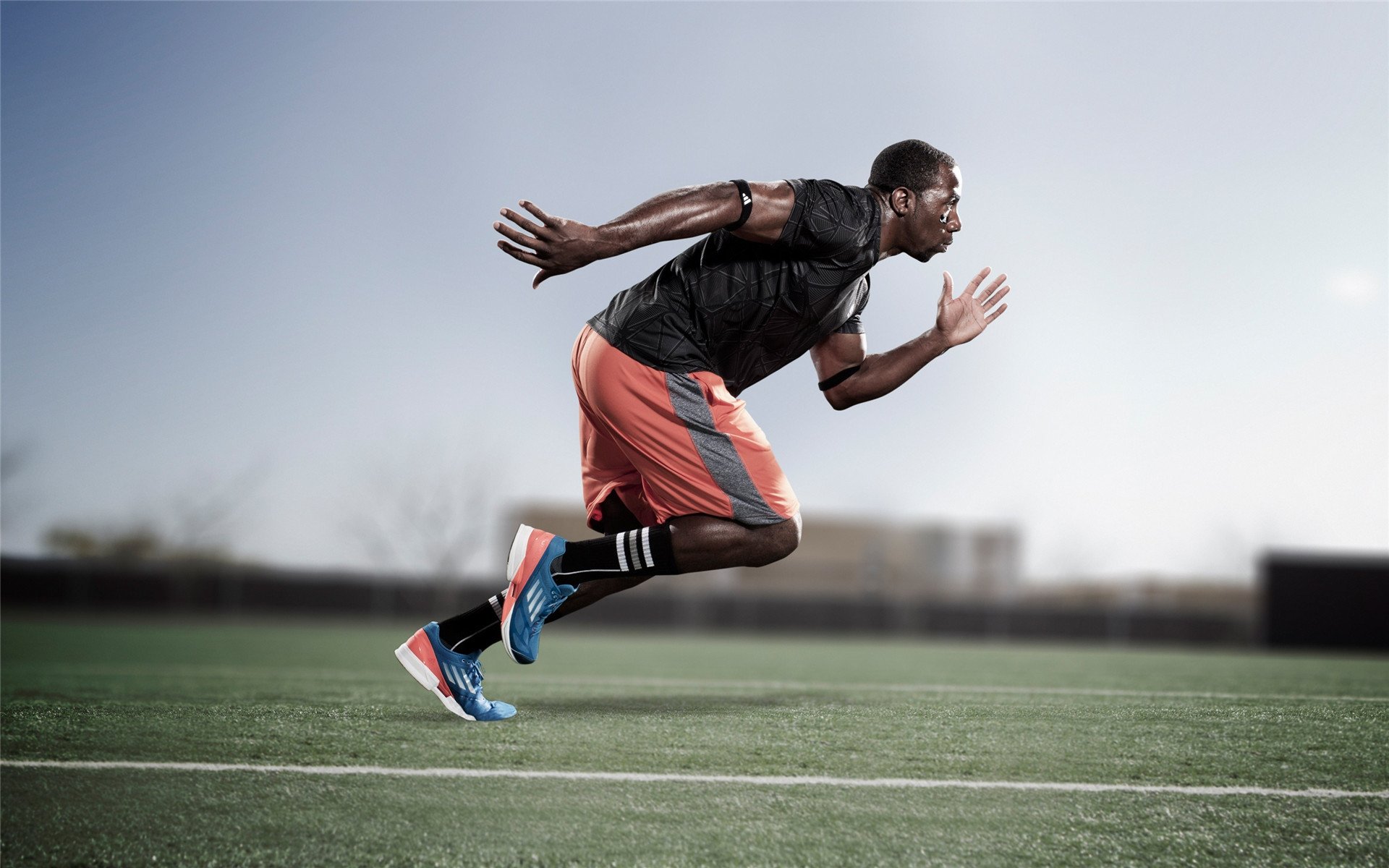 跨界主宰,篮网击溃凯尔特人,保罗在欧冠半决赛接管比赛