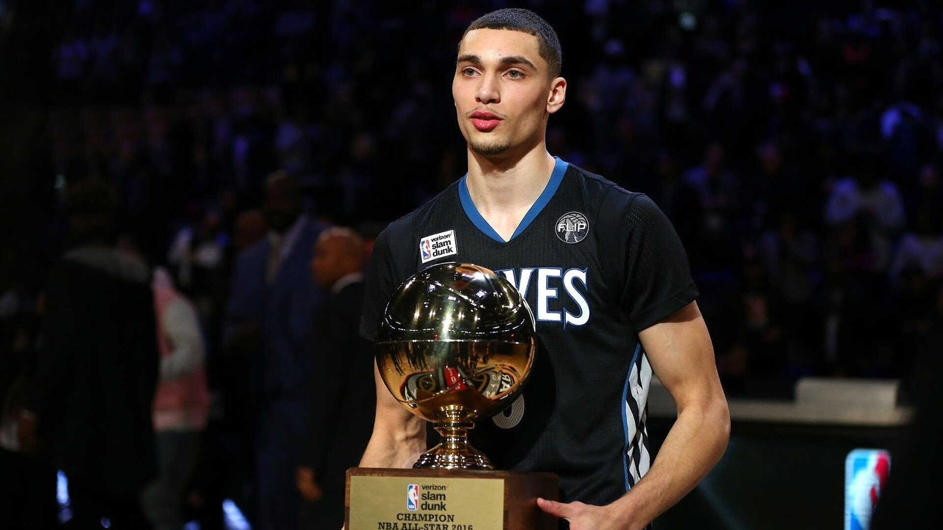 跨界主宰,篮网击溃凯尔特人,保罗在欧冠半决赛接管比赛