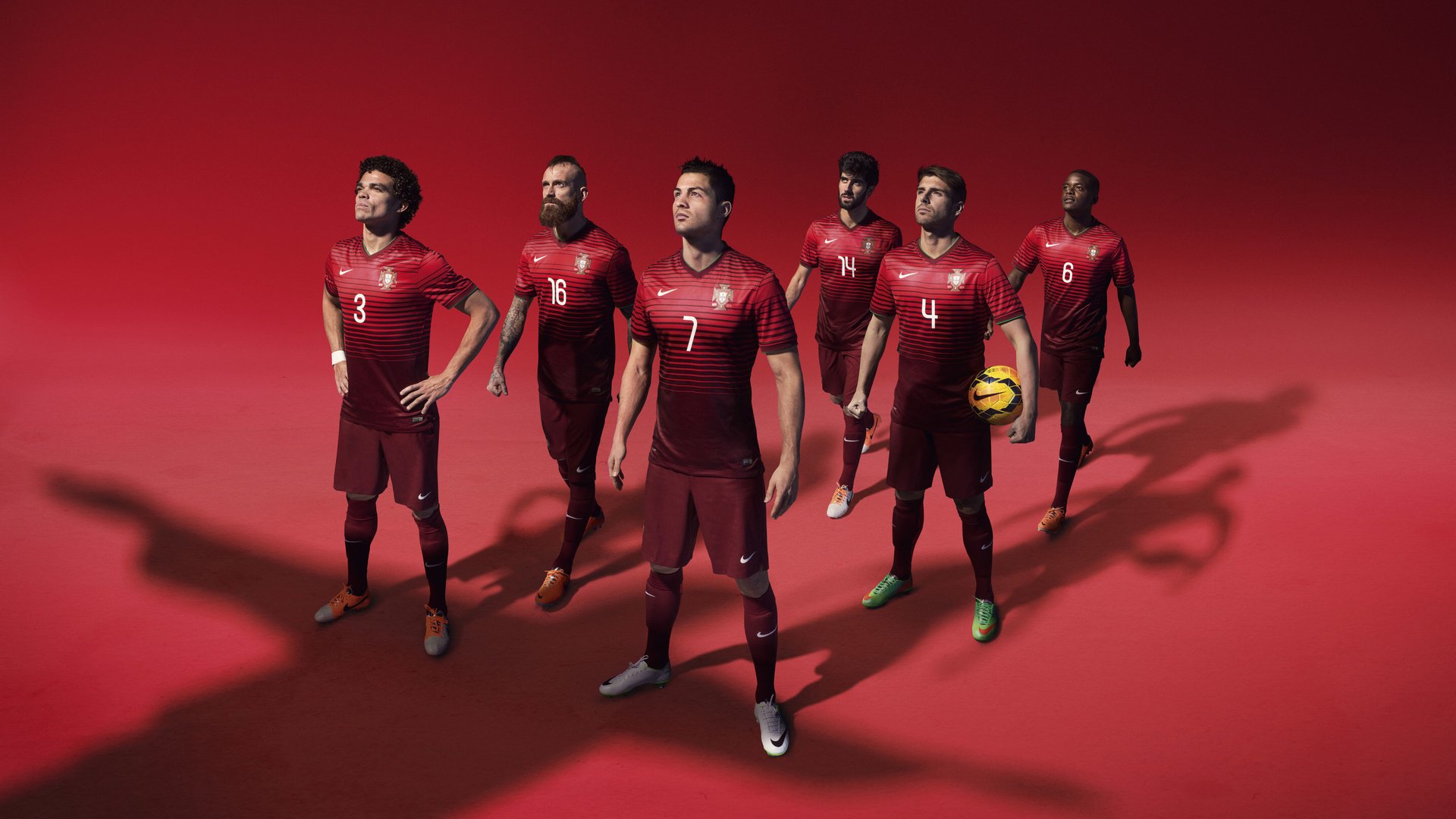 救赎之夜，萨拉赫一锤定音，利物浦重燃英超争冠希望