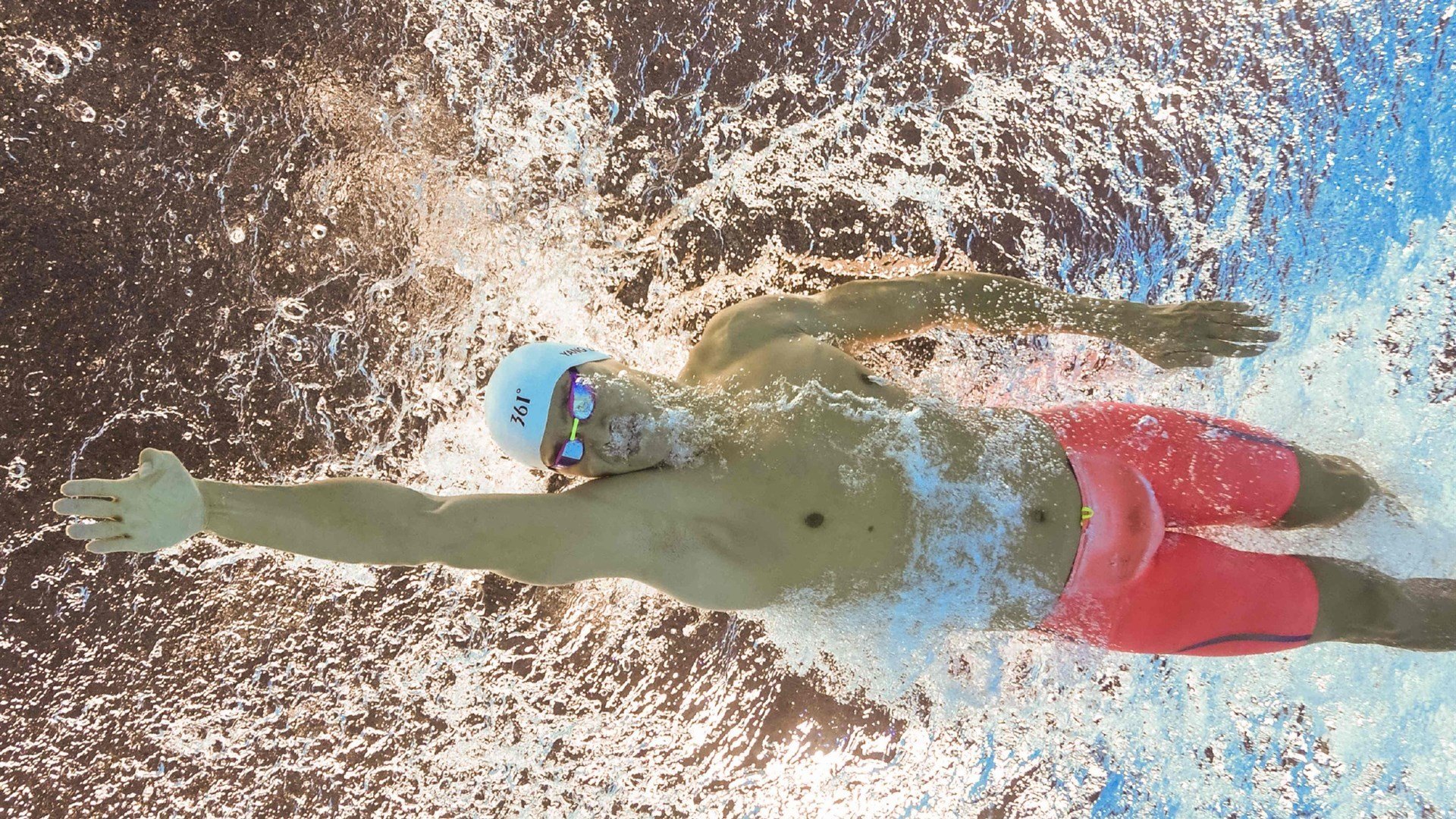 从红土到草地，阿尔卡拉斯跨越赛季的翻盘艺术，温网与蒙特卡洛的双重高光